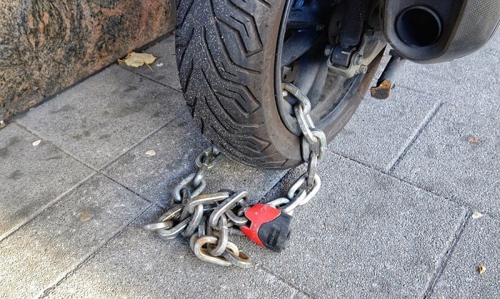 motorcycle-lock-chain