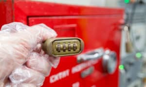 how to reset a 4 digit combination lock