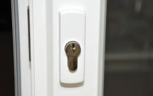 lock-can-you-put-on-a-sliding-door
