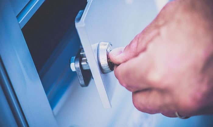how to pick a mailbox lock