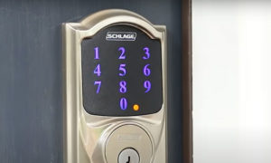why is my schlage lock blinking red
