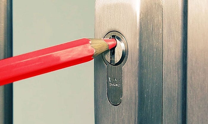 pick-a-door-lock-with-a-pencil