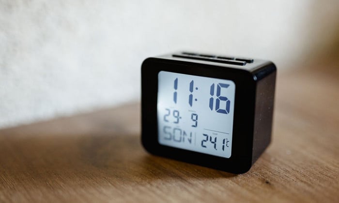 alarm-clock-camera