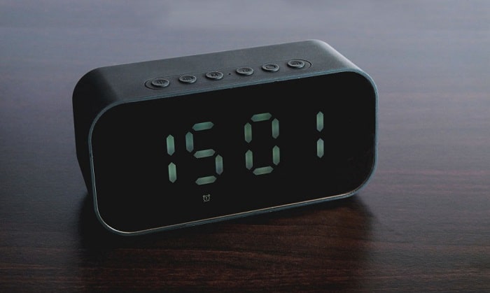 hidden-clock-camera