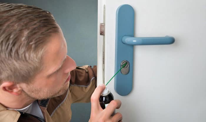 how to lubricate a door lock