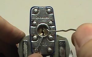 easy-is-it-to-rake-a-locks