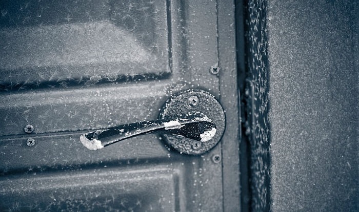 house-door-lock-frozen