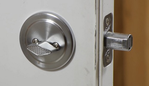 replace-front-door-lock-with-keyed-deadbolt-final-step