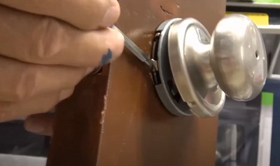 handle-screws