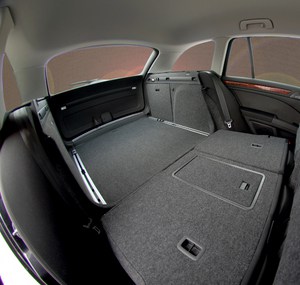 Backseat-Folding-to-open-truck