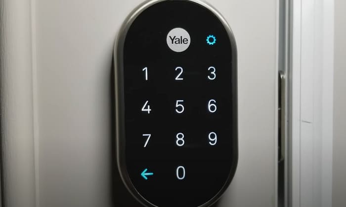 benefits-of-using-yale-lock-privacy-mode