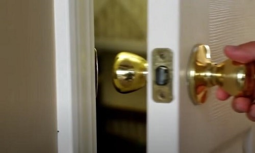 Test-out-your-door-knob