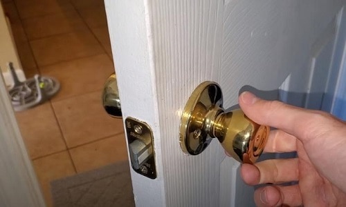 Test-out-your-door-latch